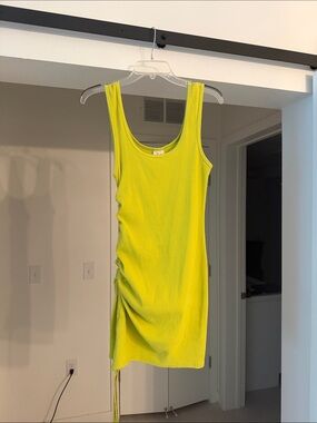 cinq a sept Lime Ribbed Bodycon dress L